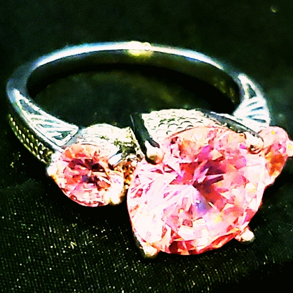 Women's ring